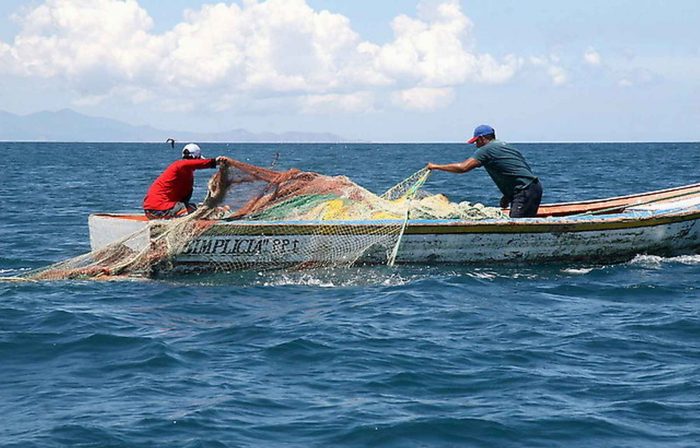 Pescadores artesanales: «Por moral Piñera no debe ser candidato presidencial»