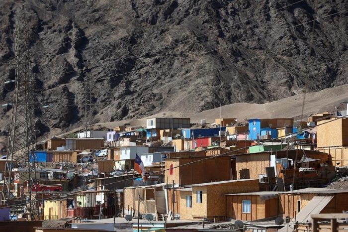 Campamentos y miseria, el «relave» de la minería chilena