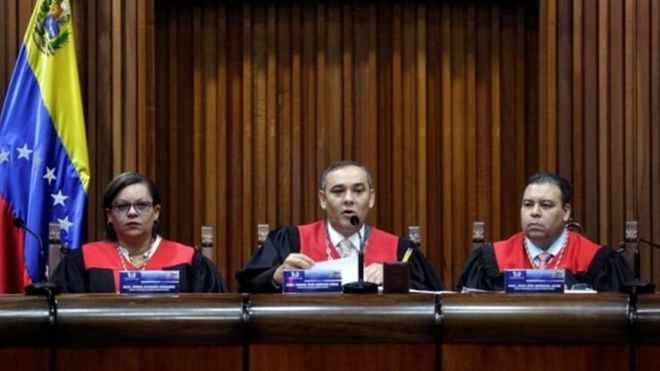Maduro retrocede ante presión internacional: Tribunal Supremo de Justicia deroga asumir competencias del Parlamento