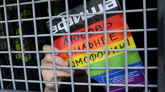 «Campos de concentración para homosexuales»: aumentan las denuncias sobre una brutal «purga» gay en Chechenia