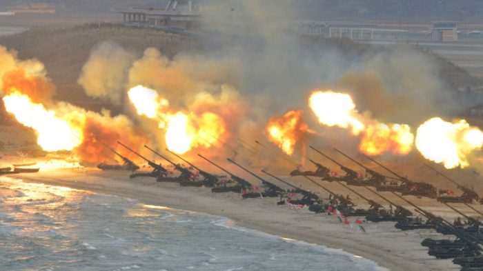 China pide a EE.UU. y Corea del Norte «contención» y evitar las provocaciones