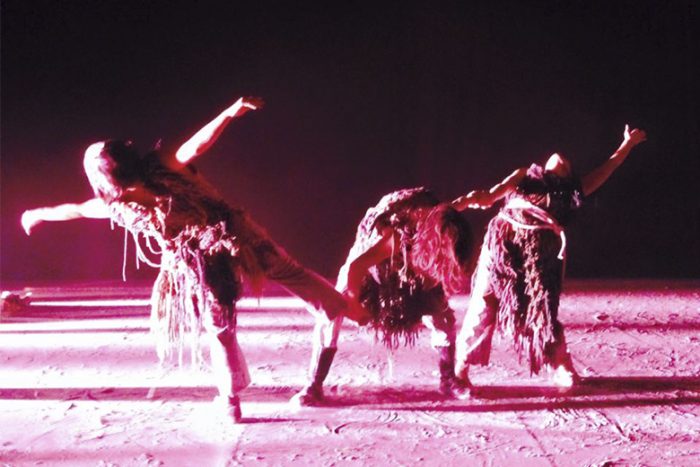 Obra de danza «Las Extintas» en Espacio Diana