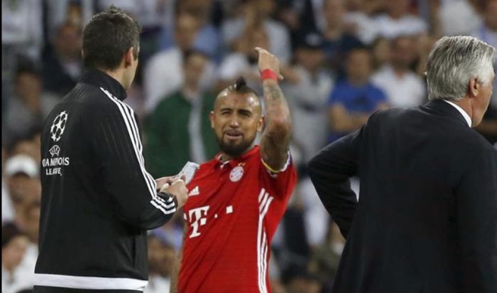 [VIDEO] La polémica expulsión de Arturo Vidal en el duelo entre Real Madrid y Bayern Munich