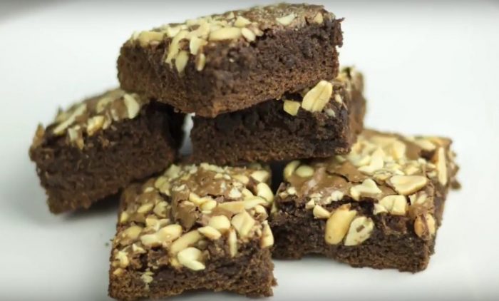 [VIDEO VIDA] Receta Fácil: te enseñamos a preparar un delicioso brownie con extra chocolate