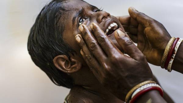 Cuatro millones de indios dejaron de ser ciegos por decisión legal