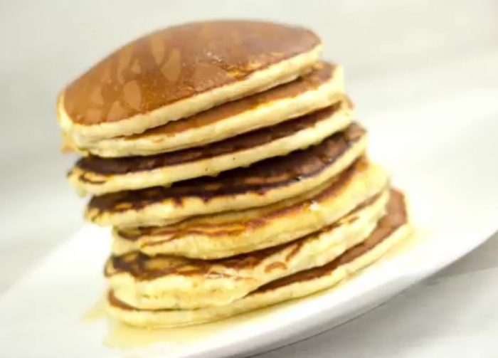 [VIDEO VIDA] Receta Fácil: te enseñamos a preparar unos deliciosos hotcakes