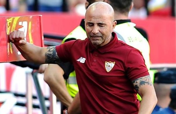 [VIDEO] Ya no es tan querido: Jorge Sampaoli es recibido con pifias en la antesala de un duelo del Sevilla