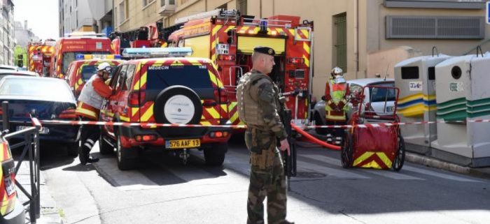 Prolongan arresto de presuntos yihadistas que iban a atentar en campaña francesa