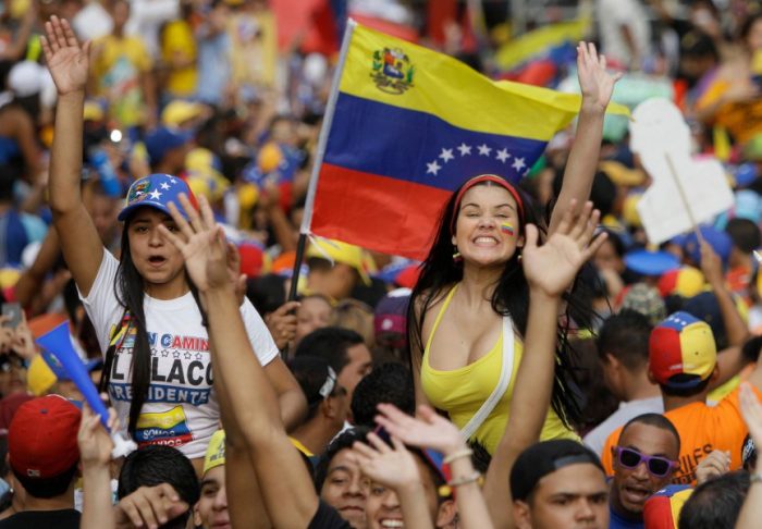 Parlamento venezolano intentará destituir a magistrados y anuncia protestas