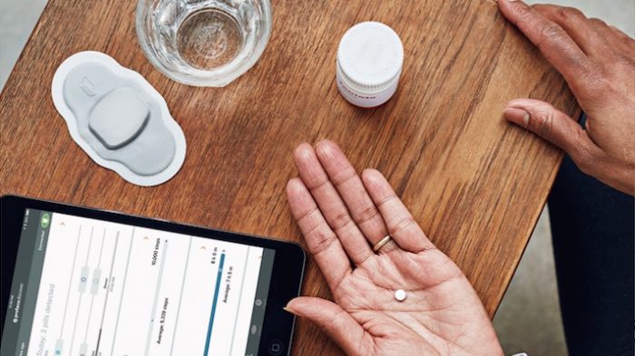 Revolución digital lleva a la industria farmacéutica un paso más allá de sólo recetar medicamentos