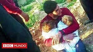 [VIDEO] “Perdí a 20 familiares y a mis dos hijos gemelos”, el trágico testimonio de un sobreviviente del supuesto ataque químico en Siria