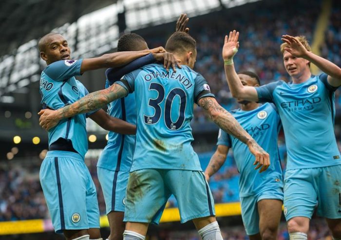 [VIDEO] Manchester City se acerca a la Champions tras golear al Crystal Palace
