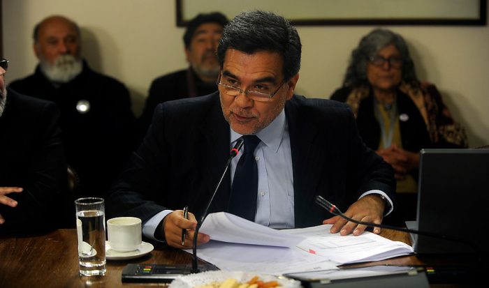 Barraza dice que Gajardo es «poco serio» en su critica al SII y recuerda que casos de platas políticas se originaron con  la querella por fraude al FUT que presentó el servicio