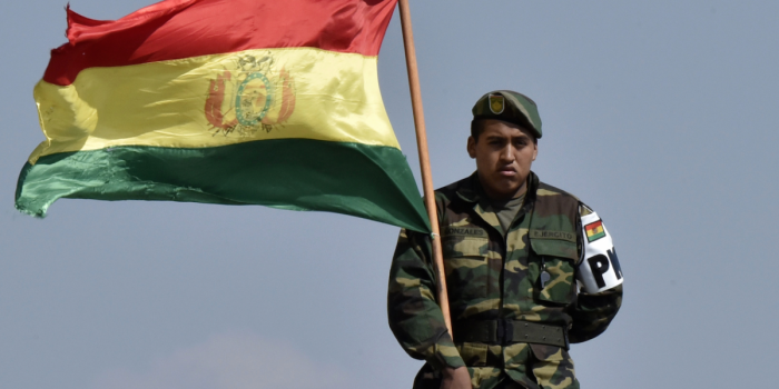 Heraldo Muñoz califica como «delicada» la movilización de tropas bolivianas en la frontera