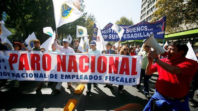 Aduanas anuncia plan de contingencia ante huelga de trabajadores