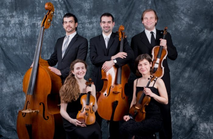 Consagrado quinteto de cuerdas de Viena y el pianista Alvaro Siviero se presentan en Valparaíso