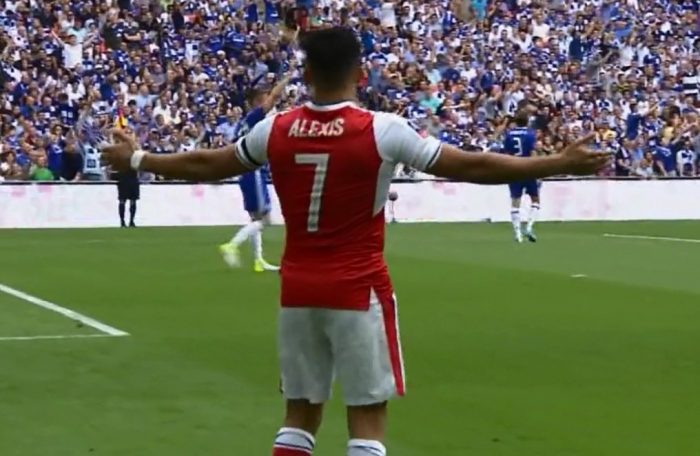 [VIDEO] El polémico gol de Alexis Sánchez con que el Arsenal derrota al Chelsea en la final de la FA Cup