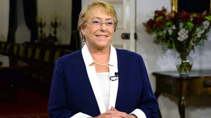 [VIDEO] El mensaje de la Presidenta Bachelet a los trabajadores: «Aún hay reivindicaciones por alcanzar»