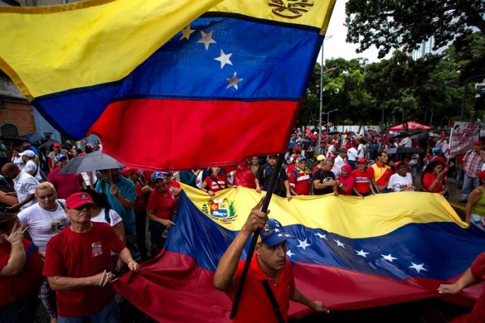 [VIDEO] Chavismo vuelve a marchar en apoyo a la Constituyente propuesta por Maduro
