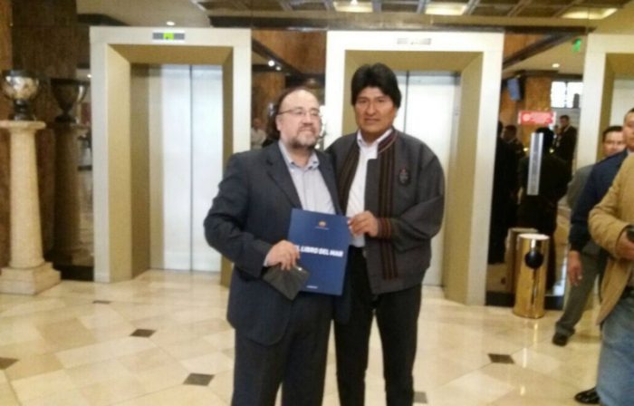 Jefe de campaña de Mayol se reúne con Evo Morales en peor momento de relación Chile-Bolivia