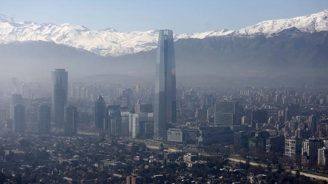 Intendencia decreta alerta ambiental en Santiago