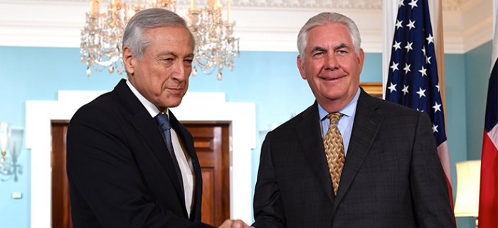 Canciller Muñoz se reúne con Rex Tillerson y ambos destacan «buen pie» de las relaciones de Chile con EE.UU.