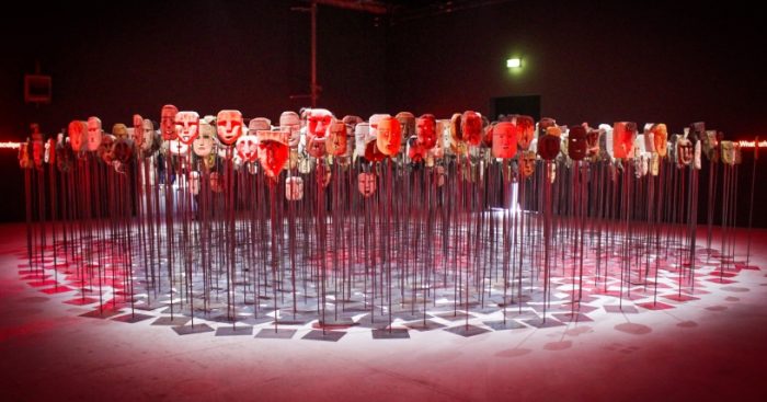 Mil máscaras mapuche que integran la obra «Werken» representan a Chile en Venecia