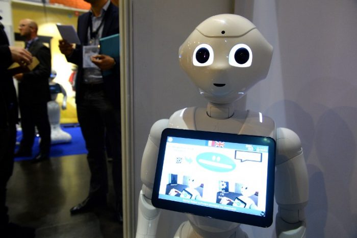 Desarrollan una tecnología que permite controlar robots con la mirada