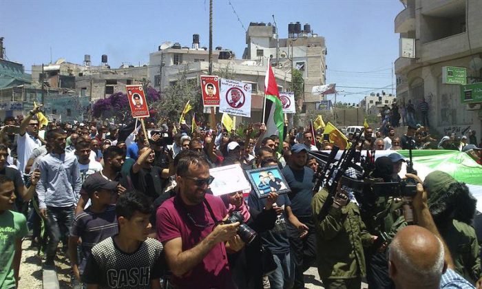Cien palestinos heridos durante protestas en Cisjordania contra visita de Trump