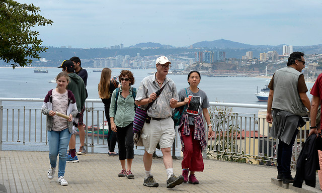 Llegada de turistas a Chile creció un 148% en los últimos diez años