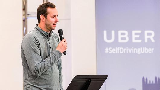 Uber despide a ejecutivo al centro de batalla legal con Google