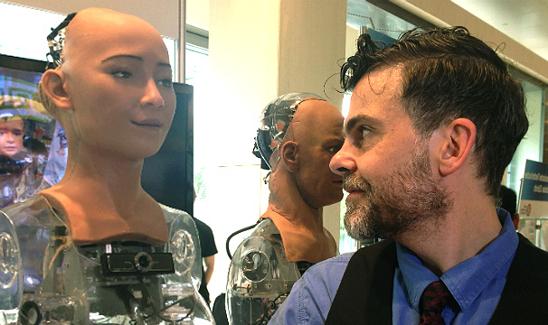 Nueva androide Sophia sueña con llegar a ser «tan inteligente como los humanos»