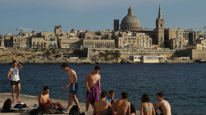 Cómo los Panamá Papers forzaron a Malta a celebrar elecciones anticipadas