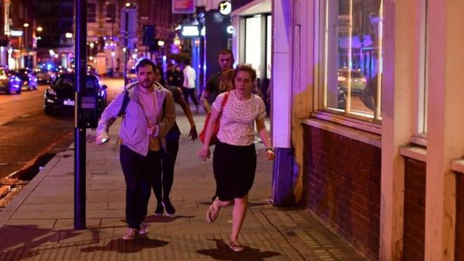 Reino Unido: lo que se sabe del «ataque terrorista» en Londres que dejó siete víctimas y tres atacantes muertos