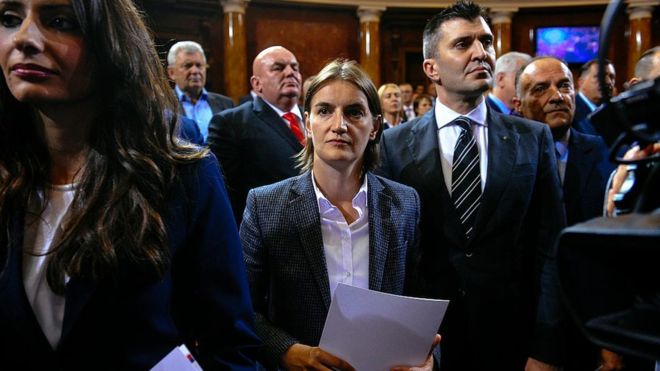 Ana Brnabic, la mujer gay elegida como primera ministra, que desafía a la conservadora Serbia
