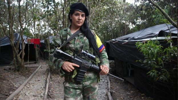 ¿Por qué no hay euforia en Colombia con la entrega de armas de las FARC?