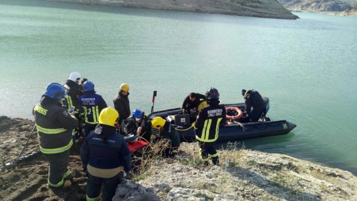 Armada sumó buzos especialistas en búsqueda de mineros atrapados en Aysén