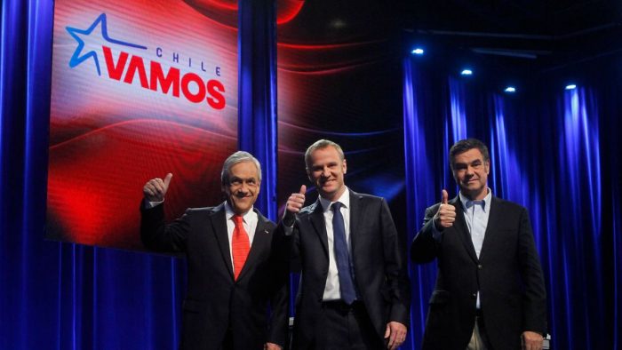Debate Chilevamos: Piñera visiblemente complicado al responder por casos de corrupción en su gobierno