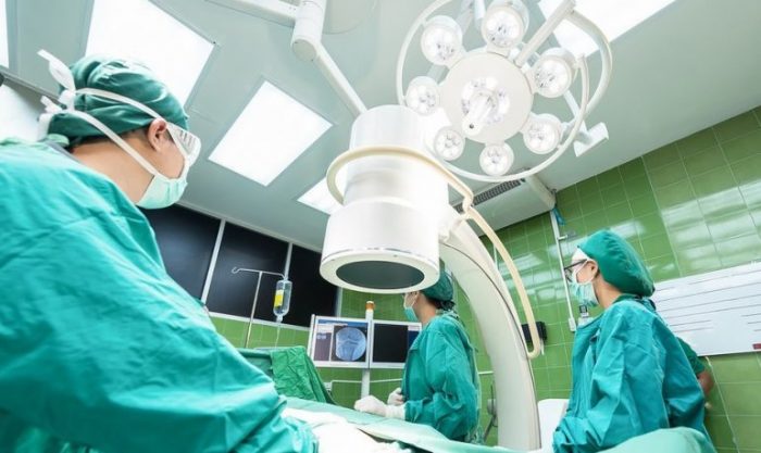 Desarrollan un microscopio capaz de detectar tumores durante las operaciones