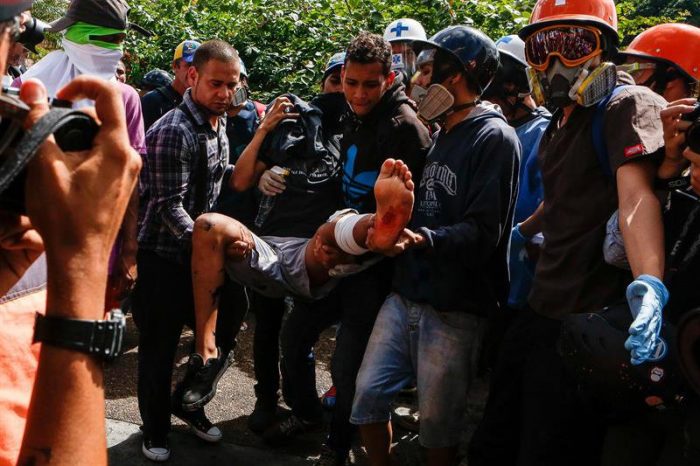 Asesinato de estudiante eleva a 73 los muertos durante protestas en Venezuela