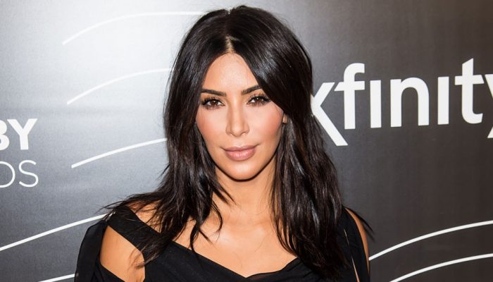 Kim Kardashian pide más control en el uso de armas