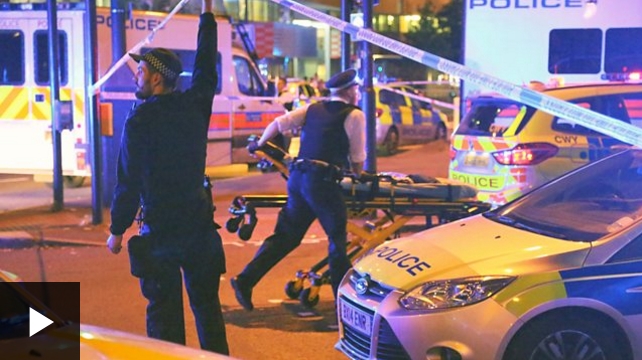 [VIDEO] El ataque que dejó al menos 1 muerto y 10 heridos cerca de una mezquita en el barrio Finsbury Park de Londres