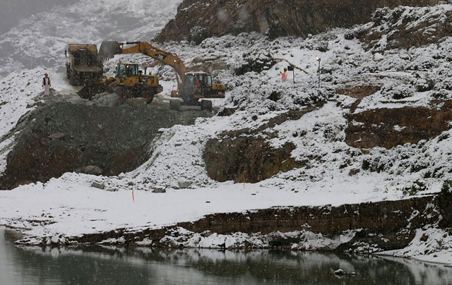 Nieve complica labores de rescate de mineros atrapados en Aysén