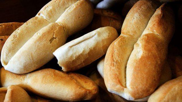 “Más bueno que el pan”: Valparaíso busca a través de concurso patrimonial el mejor pan batido