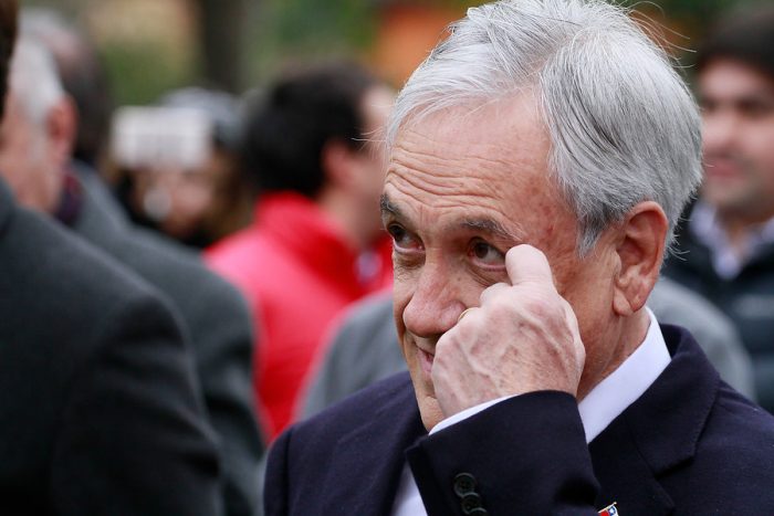 Piñera se desvive en disculpas por guatazo de puente Cau Cau a días de la primaria presidencial