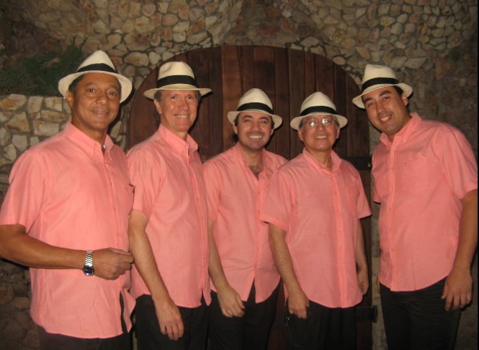 Noche Cubana con el conjunto musical “Trío Cuba”en La Reina