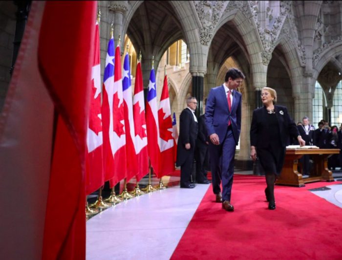 Trudeau encanta a Bachelet