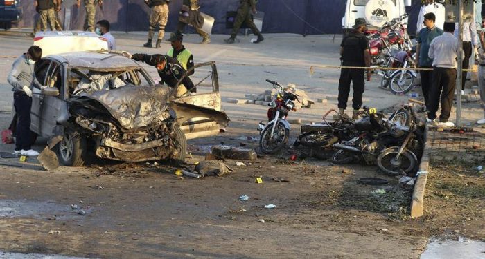 Al menos 25 muertos y 40 heridos en un atentado en el este de Pakistán