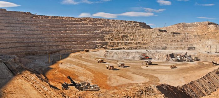 Antofagasta Minerals enfrentaría la primera huelga de su historia en Minera Zaldívar