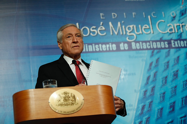 Canciller Muñoz endurece el tono frente a Bolivia: «A Chile no se le amenaza»